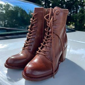 NEW Patricia Nash Lace Up Boots